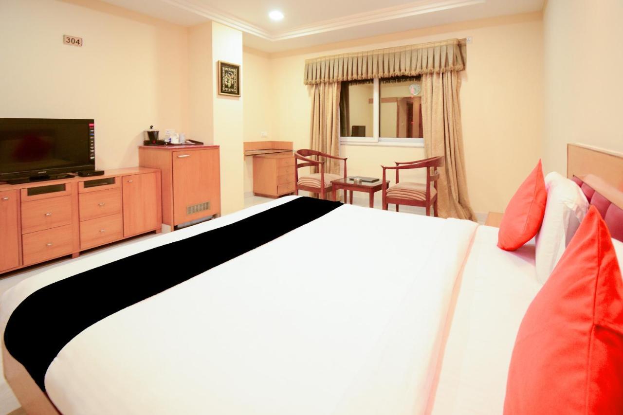 Collection O 2521 Hotel The Vinayak Gwalior Exterior photo