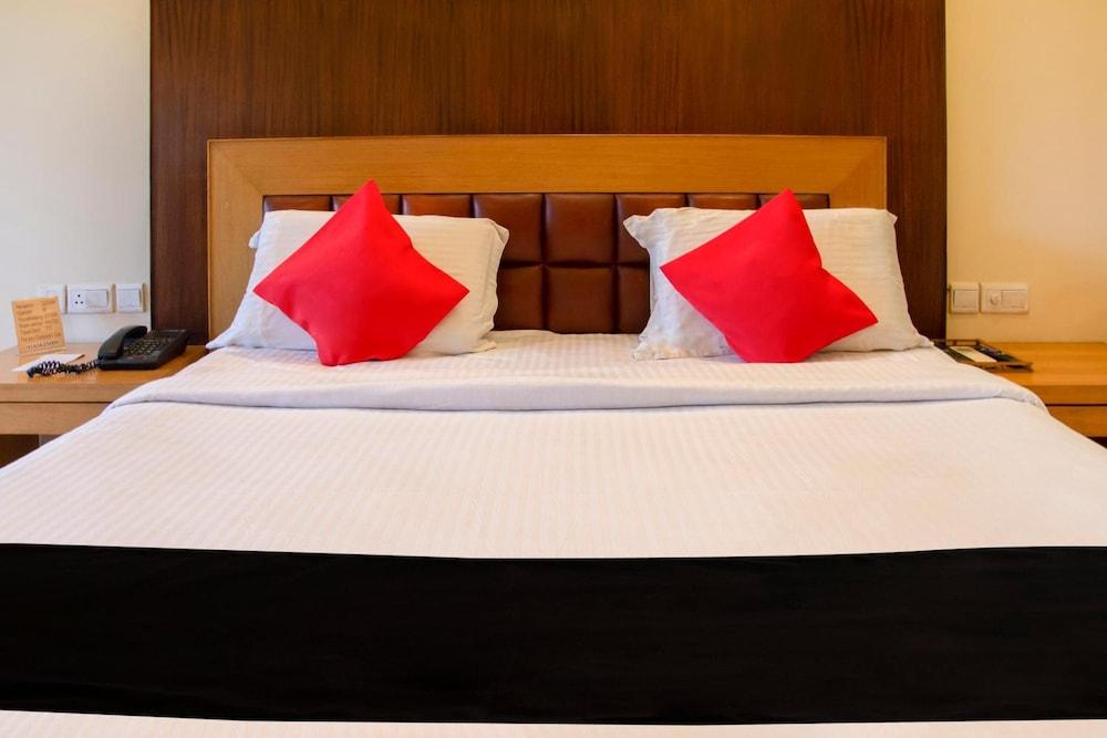 Collection O 2521 Hotel The Vinayak Gwalior Exterior photo