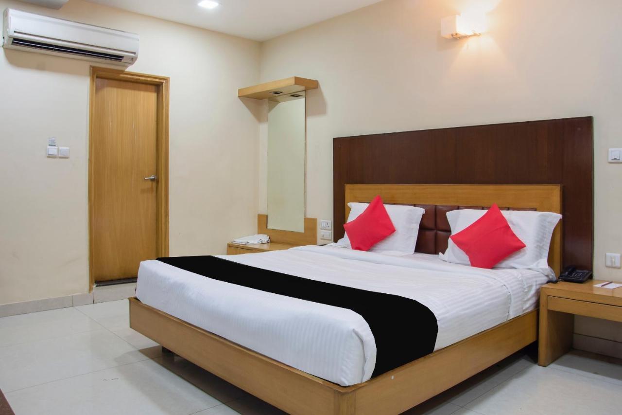 Collection O 2521 Hotel The Vinayak Gwalior Exterior photo