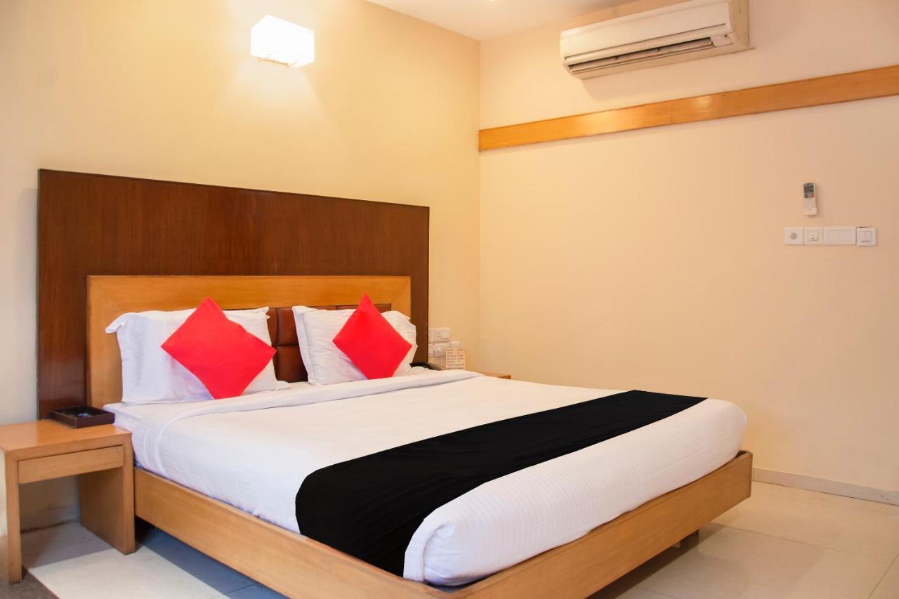 Collection O 2521 Hotel The Vinayak Gwalior Exterior photo